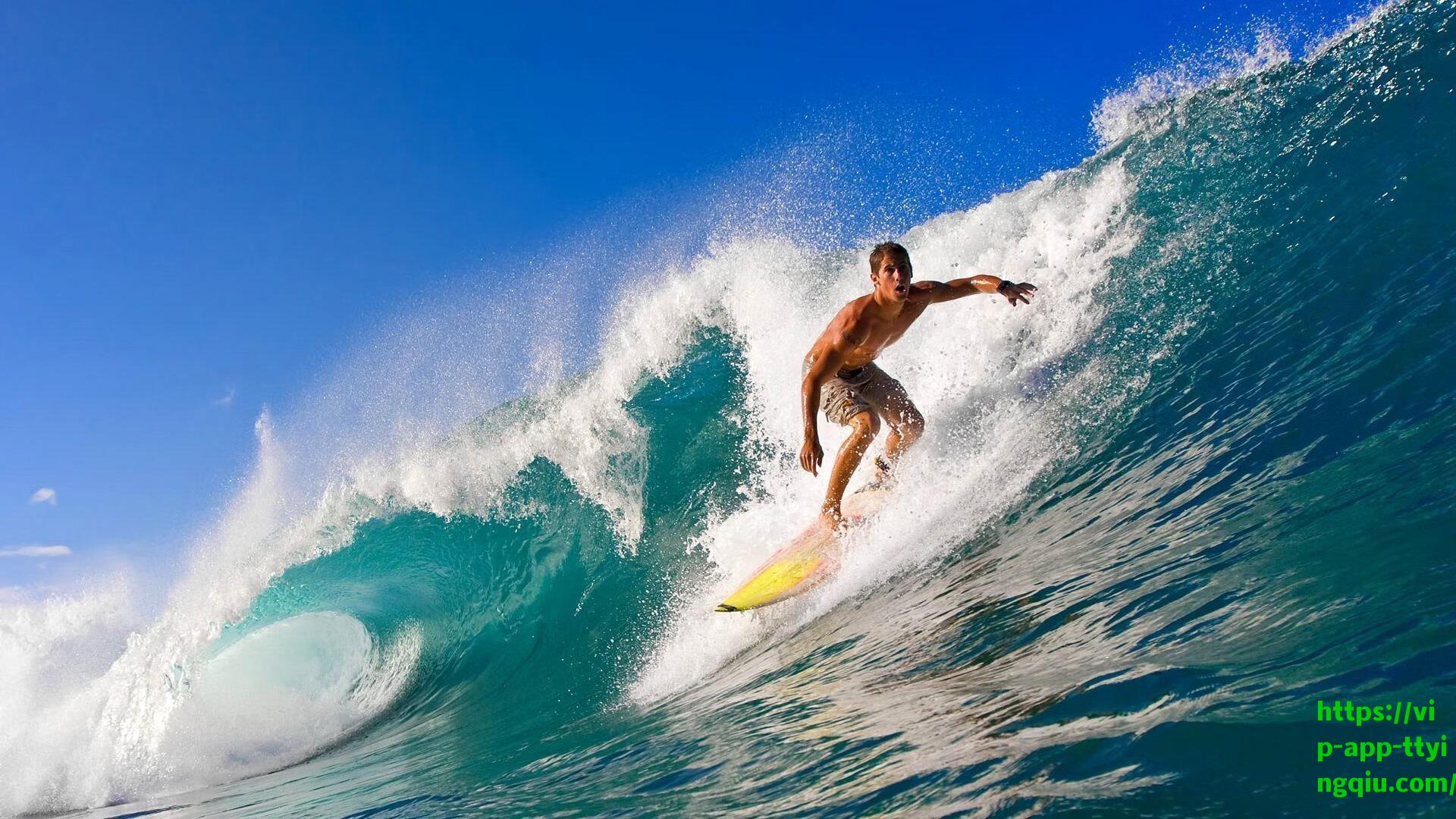 成都蓉城新星胡荷韬左膝重伤，职业生涯面临严峻考验