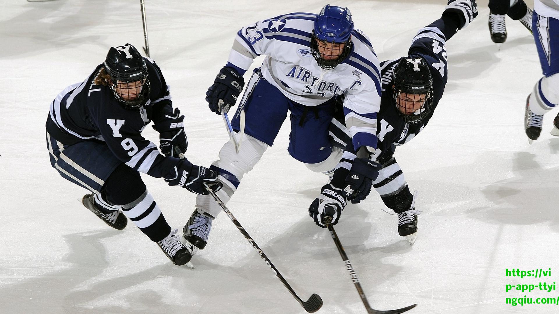 曼城门将特拉福德留队确认，罗马诺辟谣租借贝西克塔斯传闻