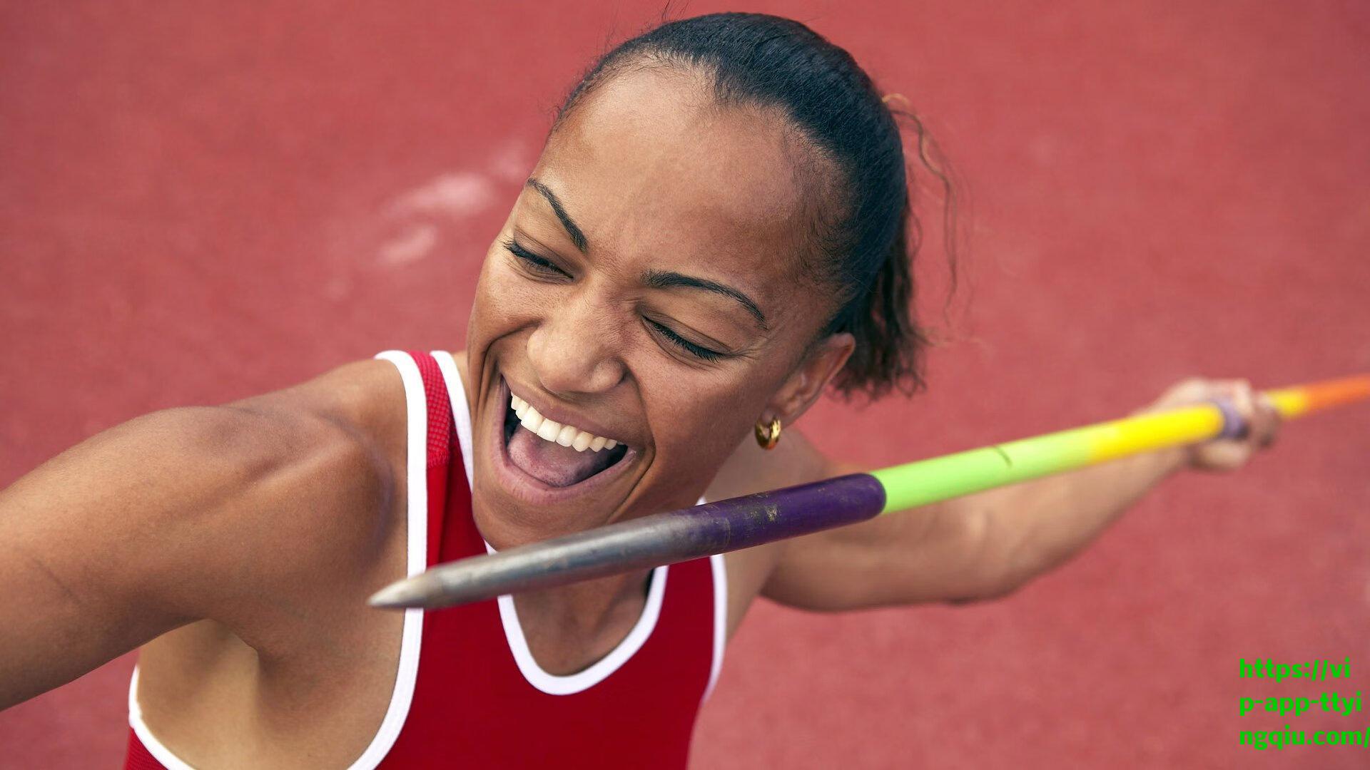 伦纳德统治攻防两端！近12战场均32.7分2.5抢断，正负值+138高居联盟第一